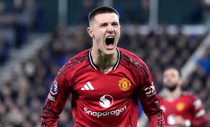  此前称谢什科不配为曼联踢球，舍伍德：我错了，欠他一个道歉 新闻