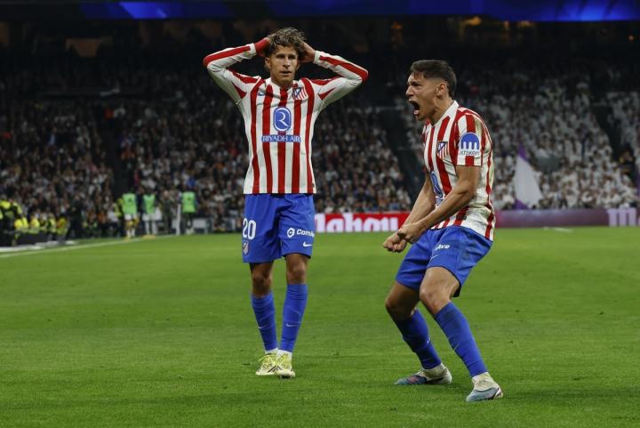  伯纳乌夜色下，马竞两球重现；历史尘封已久。 体育新闻