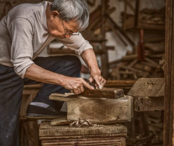 木匠地位之谜：揭秘传统工艺背后的核心规律